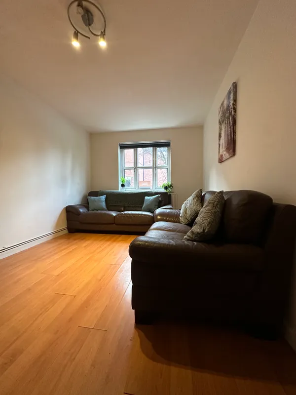 6 Bedroom Student House- 31 Denison Court NG7 3PH - Thumbnail 8